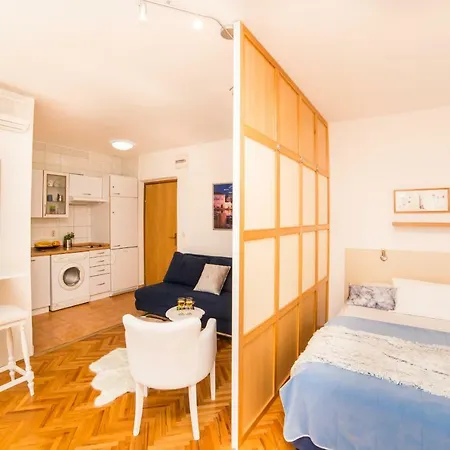 Apartment Marivan Centar&beach