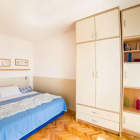 Apartment Marivan Centar&beach *