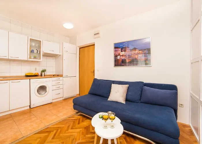 Апартаменти Marivan Centar&beach *