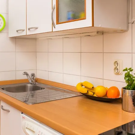 Marivan Centar&beach Apartamento Makarska