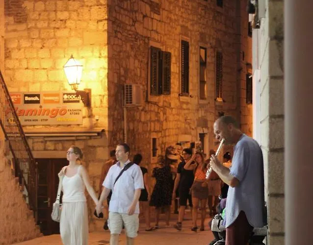 דירה Marivan Centar&beach