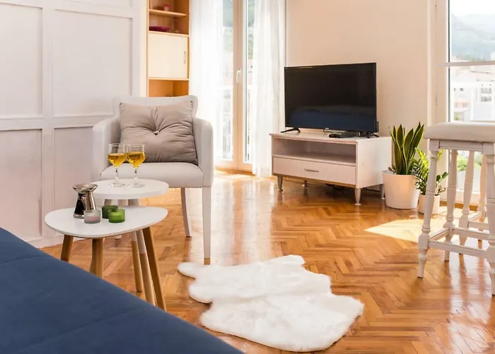 Apartment Marivan Centar&beach